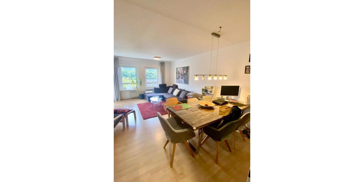 Sonnige 3-Zimmer-Wohnung mit Balkon in Südlage und Enzblick 3 zimmer