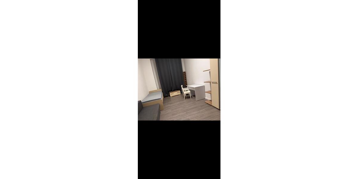 Erdgeschoßwohnung Berlin Mitte - 1 Zimmer, 28 m&sup2;, 630&euro; | Angebot:25393881