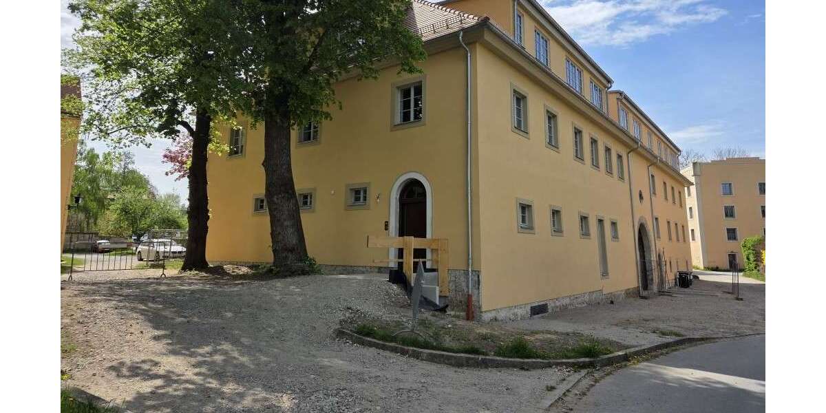Etagenwohnung Pirna - 4 Zimmer, 129 m&sup2;, 1.294&euro; | Angebot:26846170
