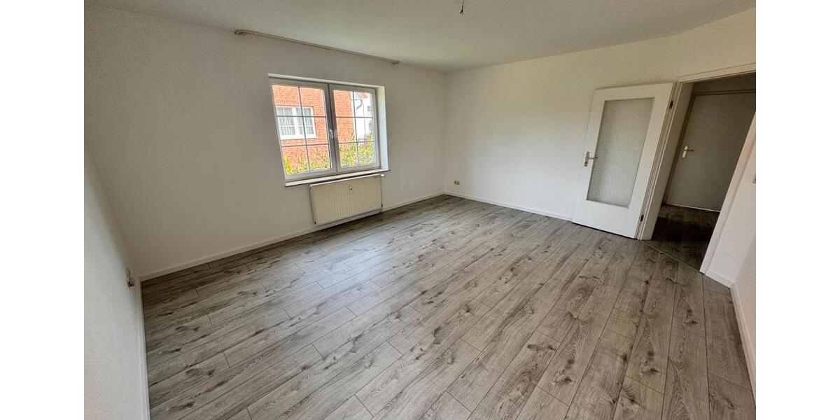Etagenwohnung Ludwigslust - 2 Zimmer, 69 m&sup2;, 690&euro; | Angebot:26678616