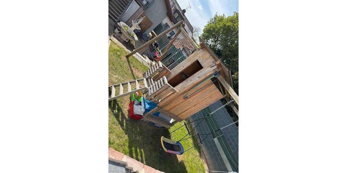 Dachgeschoßwohnung Armsheim - 5 Zimmer, 183 m&sup2;, 1.800&euro; | Angebot:26230360