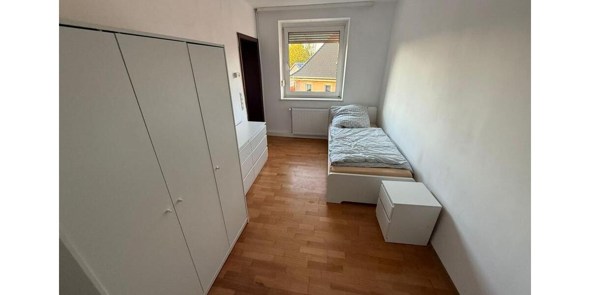 Wohnen auf Zeit Helmbrechts - 10 Zimmer, 110 m&sup2;, 20&euro; | Angebot:23554422