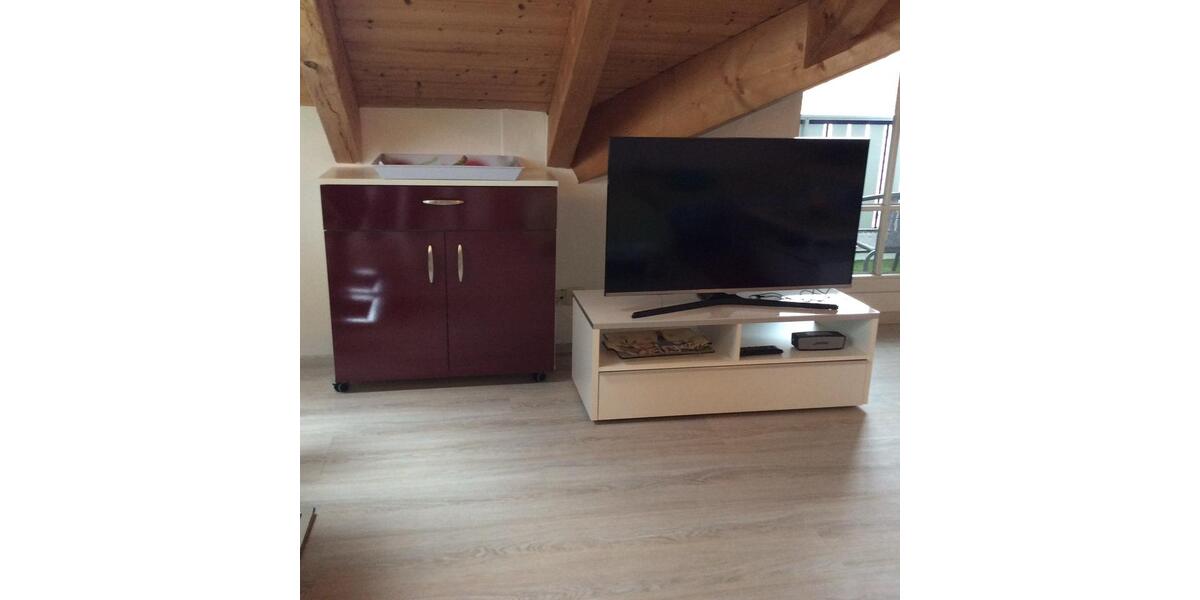 Dachgeschoßwohnung Memmingen - 2 Zimmer, 49 m&sup2;, 1.000&euro; | Angebot:24700841