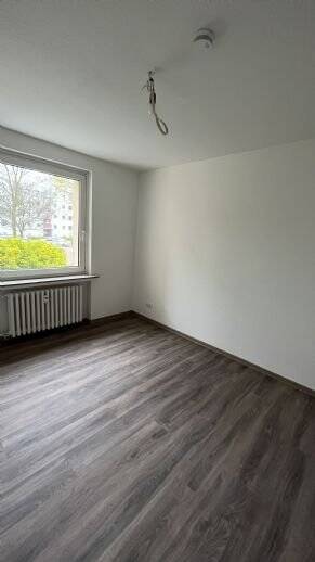 Frisch renovierte 3-Zimmer-Wohnung in Bremen Kattenturm