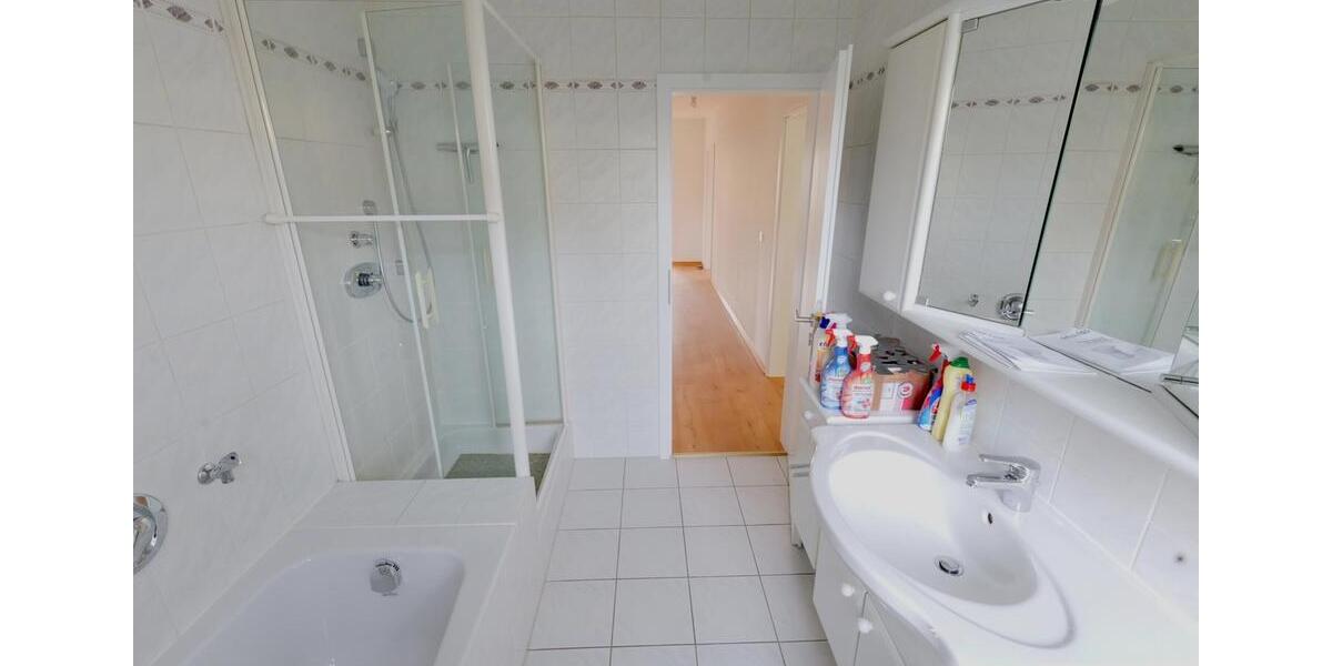 Frisch renovierte 3,5-Zimmer-EG-Wohnung mit Terrasse, Gartenanteil & Garage in Alzenau-Hörstein 3 zimmer