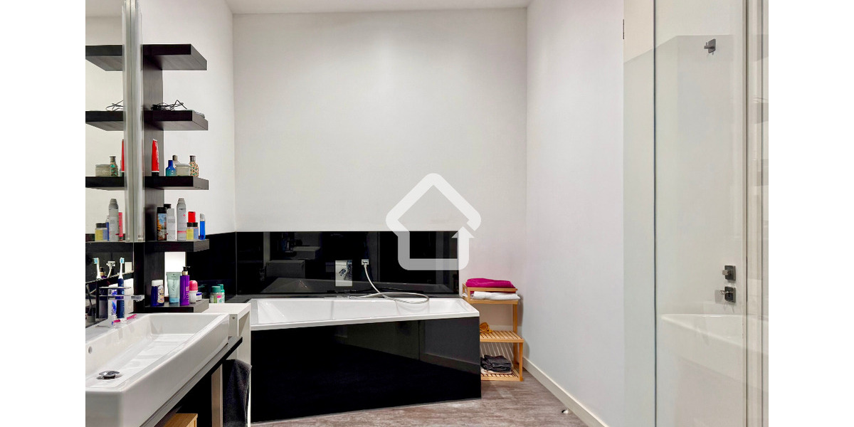 Etagenwohnung Lingen (Ems) - 2 Zimmer, 107 m&sup2;, 820&euro; | Angebot:25053328