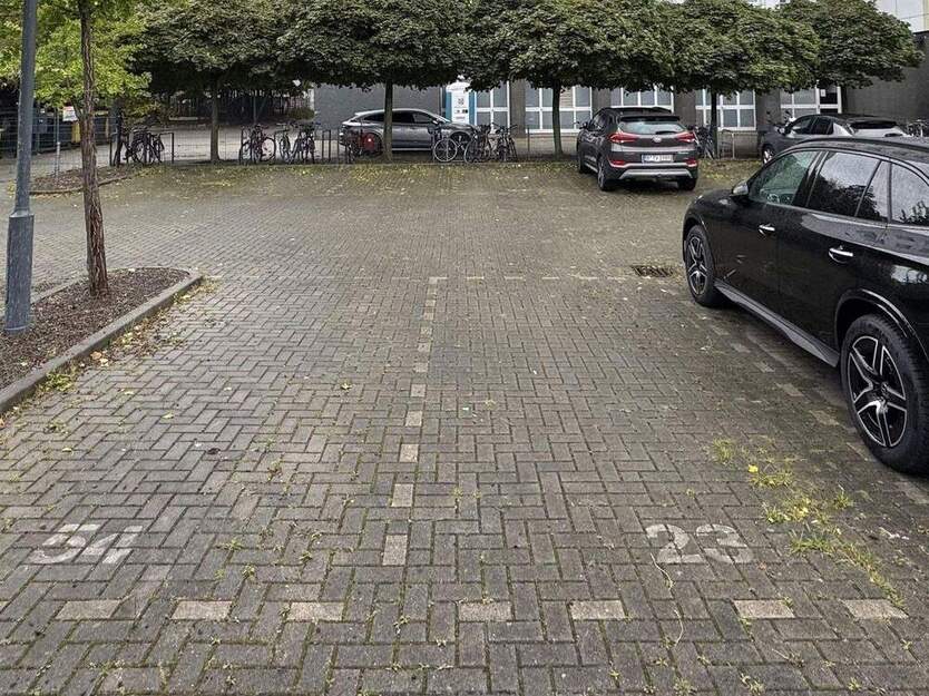 PKW Parkplatz Aussenstellplatz Hackescher Markt 1 zimmer