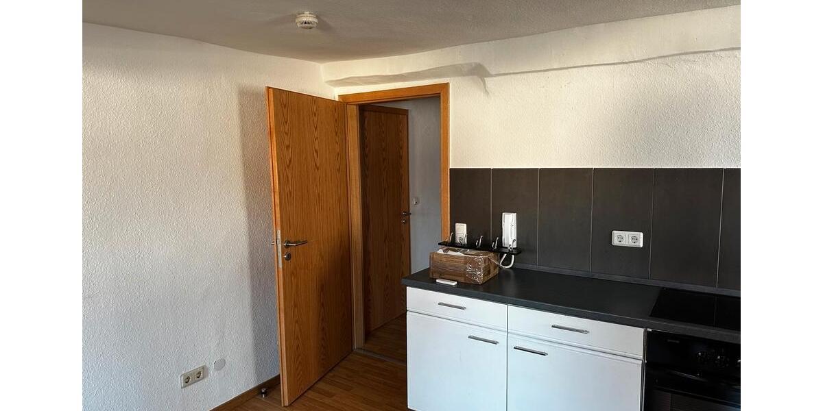 Etagenwohnung Neukirchen - 2 Zimmer, 50 m&sup2;, 340&euro; | Angebot:25415142