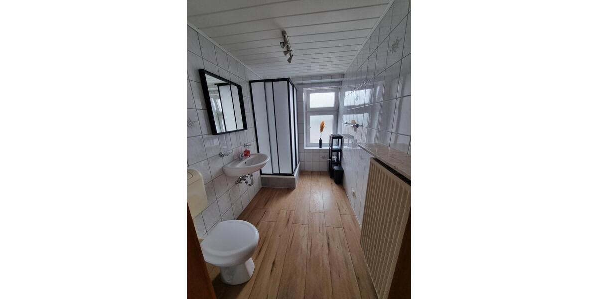 Wohnen auf Zeit Mogendorf - 3 Zimmer, 70 m&sup2;, 15&euro; | Angebot:24468098