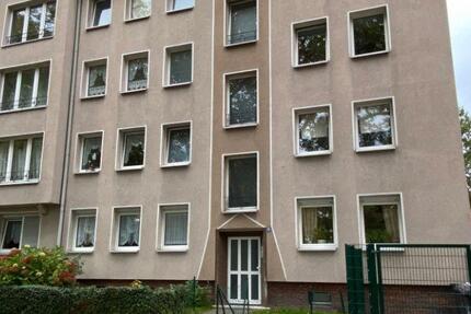 großzügige 2,5-Zimmer-Wohnung in ruhiger Lage