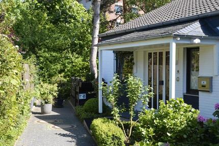 Haus Bielefeld Senne - 5 Zimmer, 180 m&sup2;, 1.375&euro; | Angebot:26215498