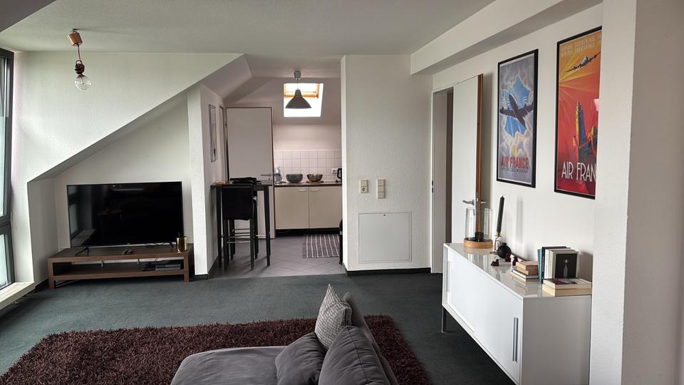 Dachgeschoßwohnung Dresden Neustadt - 2 Zimmer, 65 m&sup2;, 900&euro; | Angebot:26664076