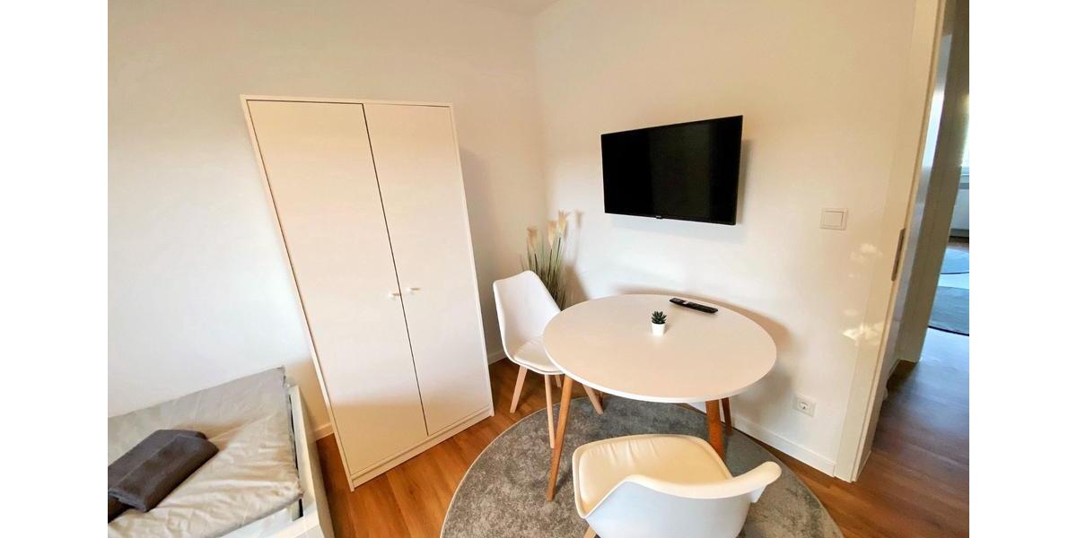 Wohnen auf Zeit Ludwigsburg Hoheneck - 1 Zimmer, 17 m&sup2;, 515&euro; | Angebot:24505473