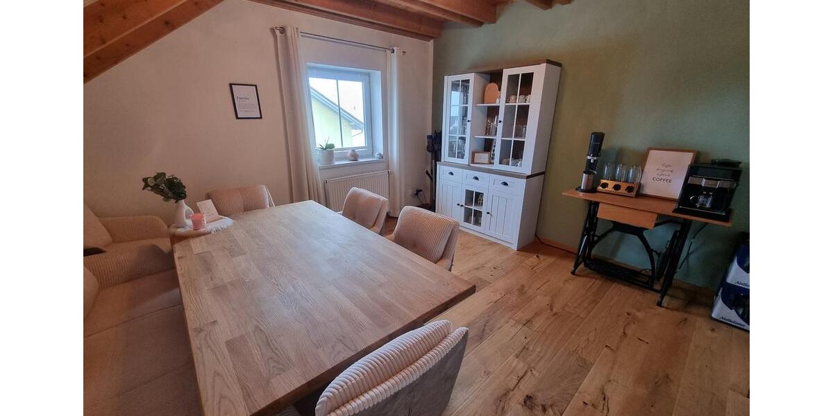 Etagenwohnung Osterhofen - 4 Zimmer, 95 m&sup2;, 950&euro; | Angebot:25837738