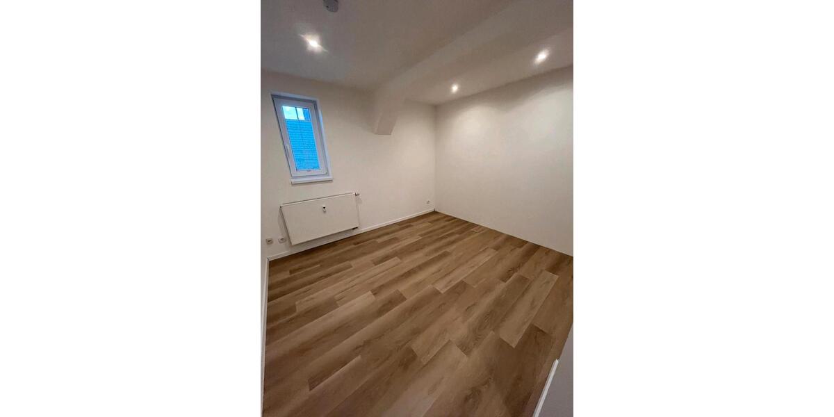 Etagenwohnung Wabern - 4 Zimmer, 125 m&sup2;, 700&euro; | Angebot:26267028