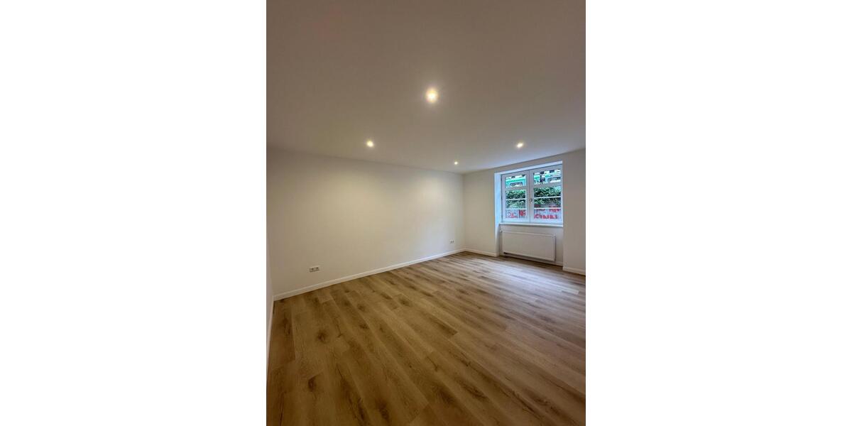 Hochparterre Hannover Nord - 4 Zimmer, 110 m&sup2;, 1.490&euro; | Angebot:26610280
