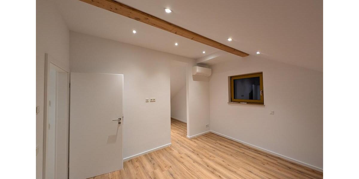 Dachgeschoßwohnung Föhren - 3 Zimmer, 71 m&sup2;, 870&euro; | Angebot:25299195