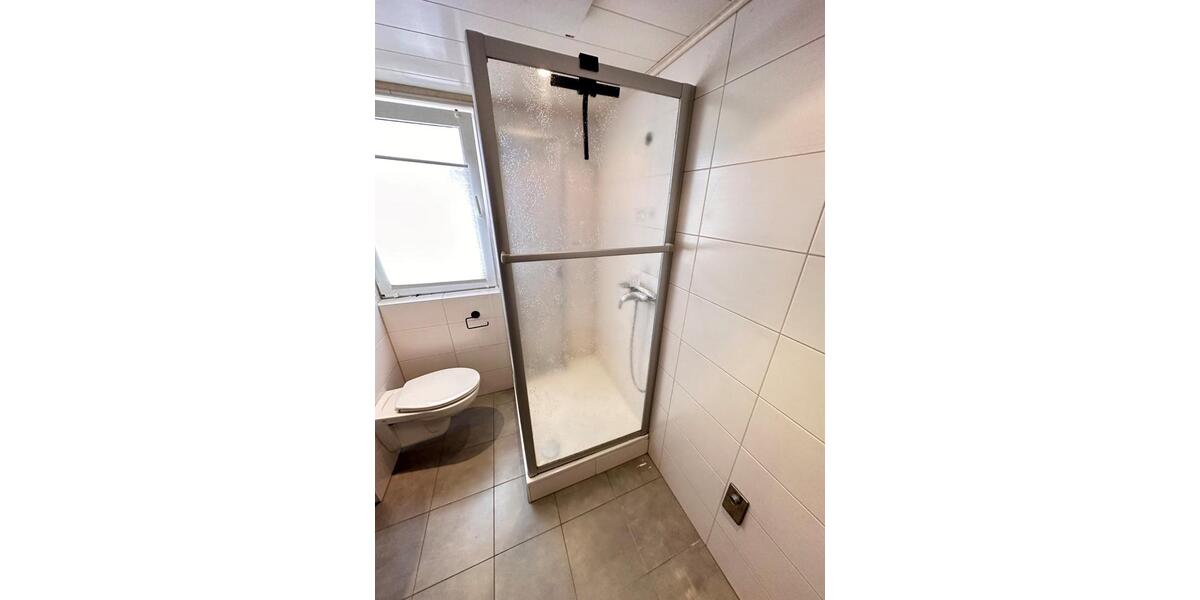 Dachgeschoßwohnung Medebach - 2.5 Zimmer, 75 m&sup2;, 450&euro; | Angebot:22010190