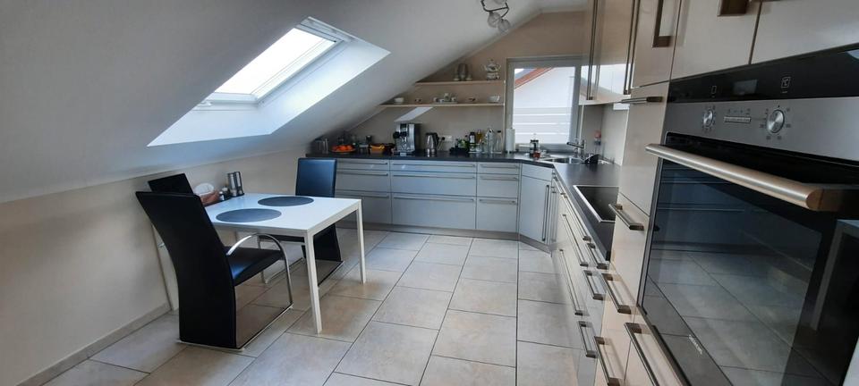 Etagenwohnung Bad Camberg - 4 Zimmer, 114 m&sup2;, 1.350&euro; | Angebot:26506872