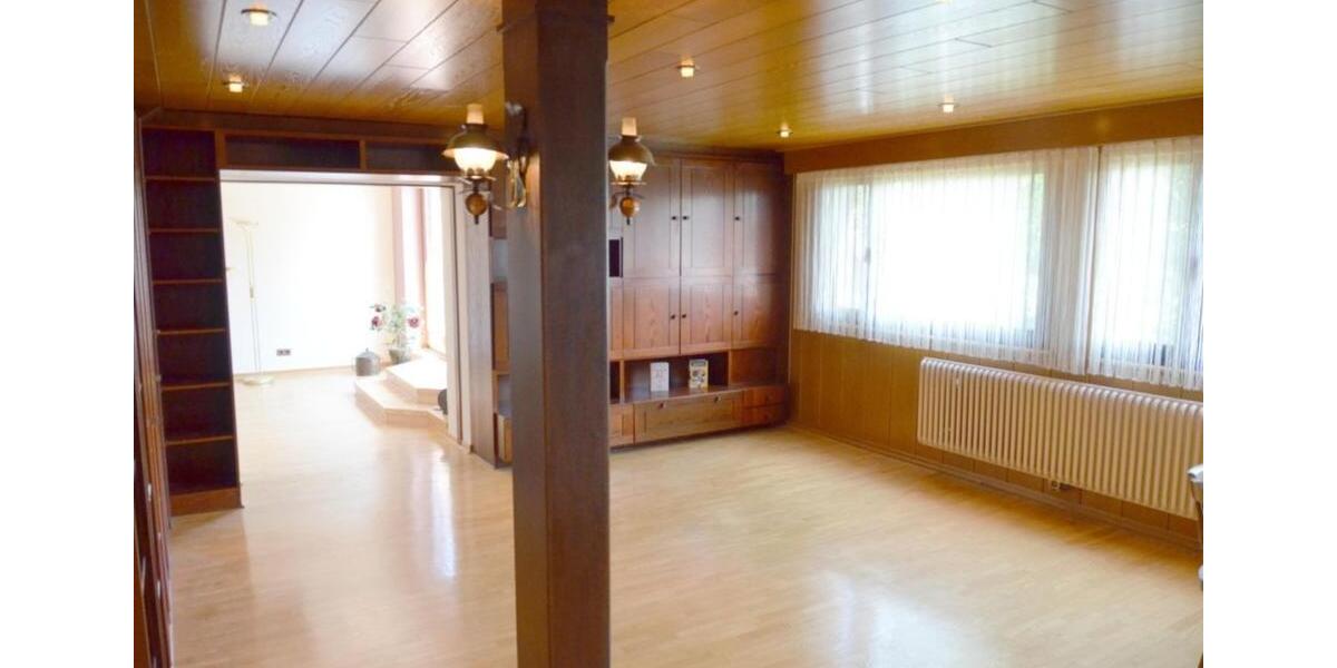 Dachgeschoßwohnung Oberhausen Alt-Oberhausen - 3 Zimmer, 100 m&sup2;, 670&euro; | Angebot:24739689