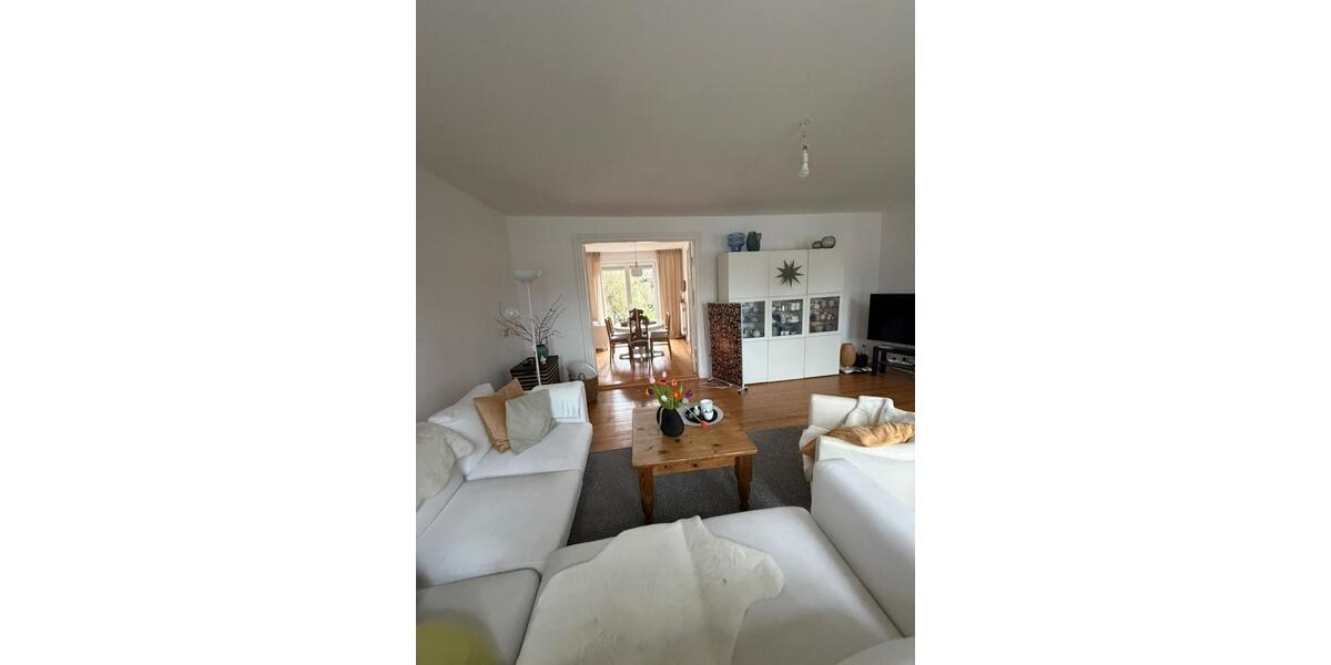 Reihenhaus Husum - 8 Zimmer, 160 m&sup2;, 1.450&euro; | Angebot:25988687