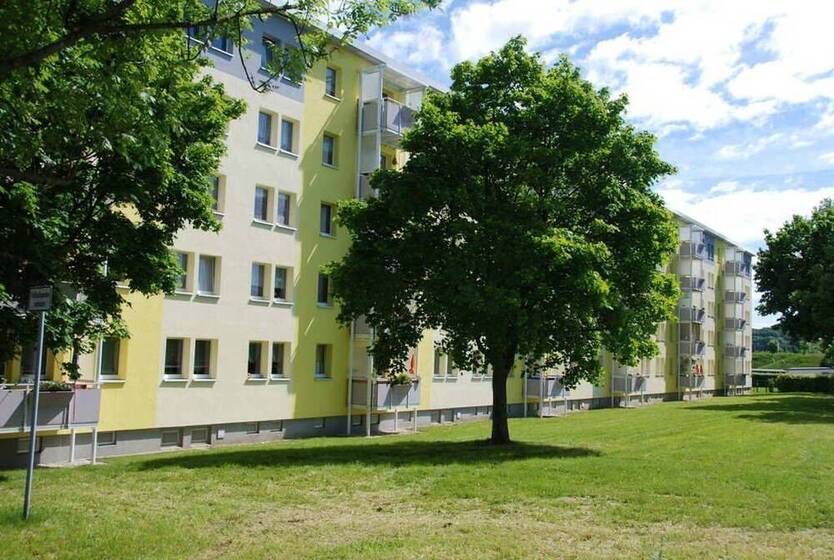 Ruhig gelegene 3-Raum-Wohnung mit Tageslichtbad