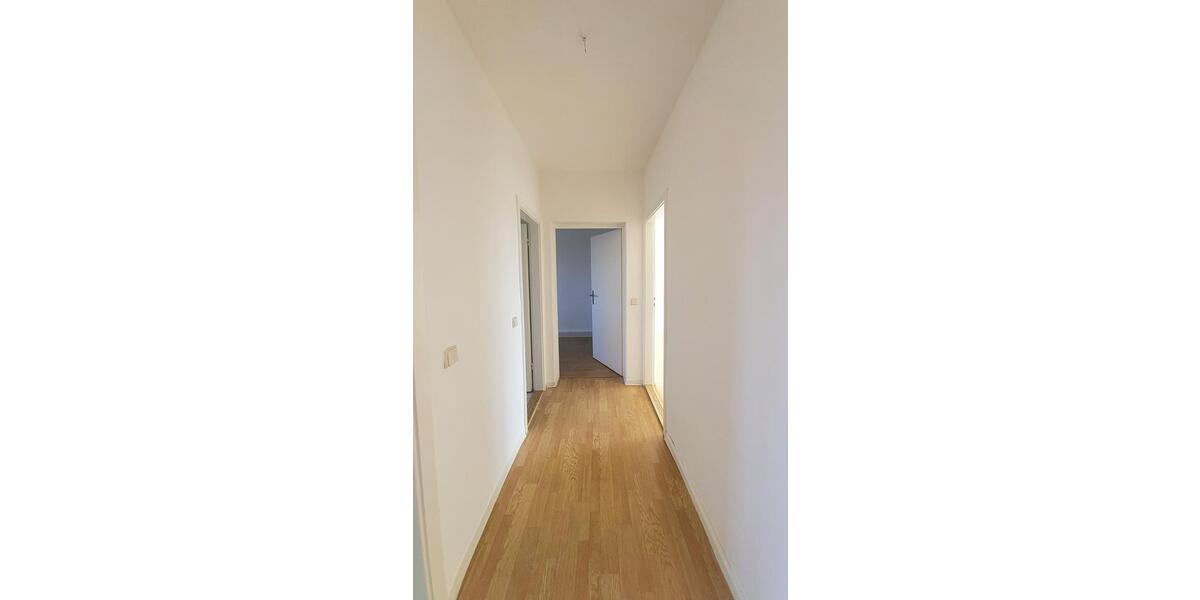 Etagenwohnung Genthin - 3 Zimmer, 61 m&sup2;, 375&euro; | Angebot:25714362