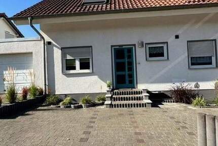 Haus Wallertheim - 5 Zimmer, 180 m&sup2;, 1.600&euro; | Angebot:24763719