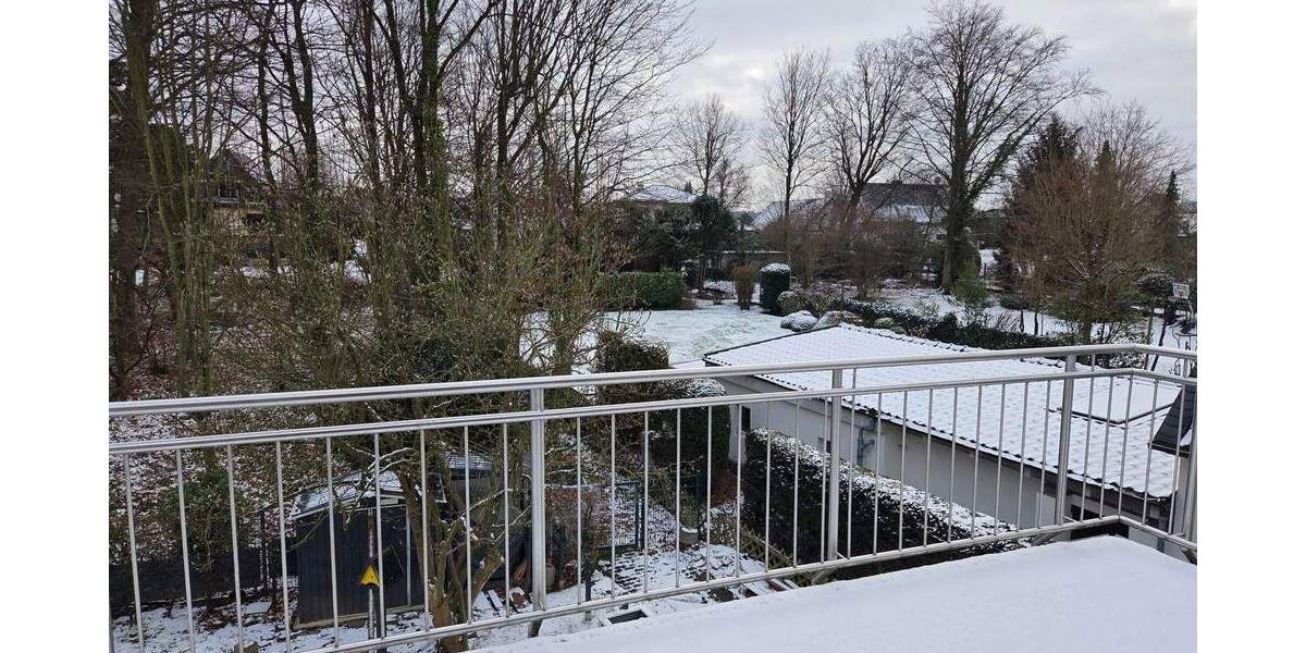 Helle 3-Zimmer-Wohnung im 1. OG mit Garage 3 zimmer