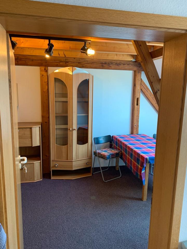 Zimmer in 2-er WG Vollmöbliert ab 1.9.25 für 490 €