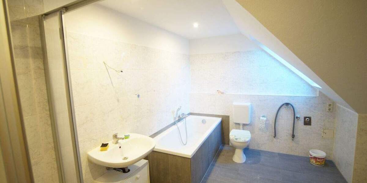 Etagenwohnung Annaberg-Buchholz Annaberg - 4 Zimmer, 93 m&sup2;, 540&euro; | Angebot:25212512