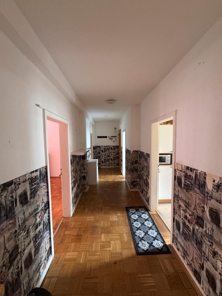 4 Zimmer Wohnung mit Balkon und großer Terrasse