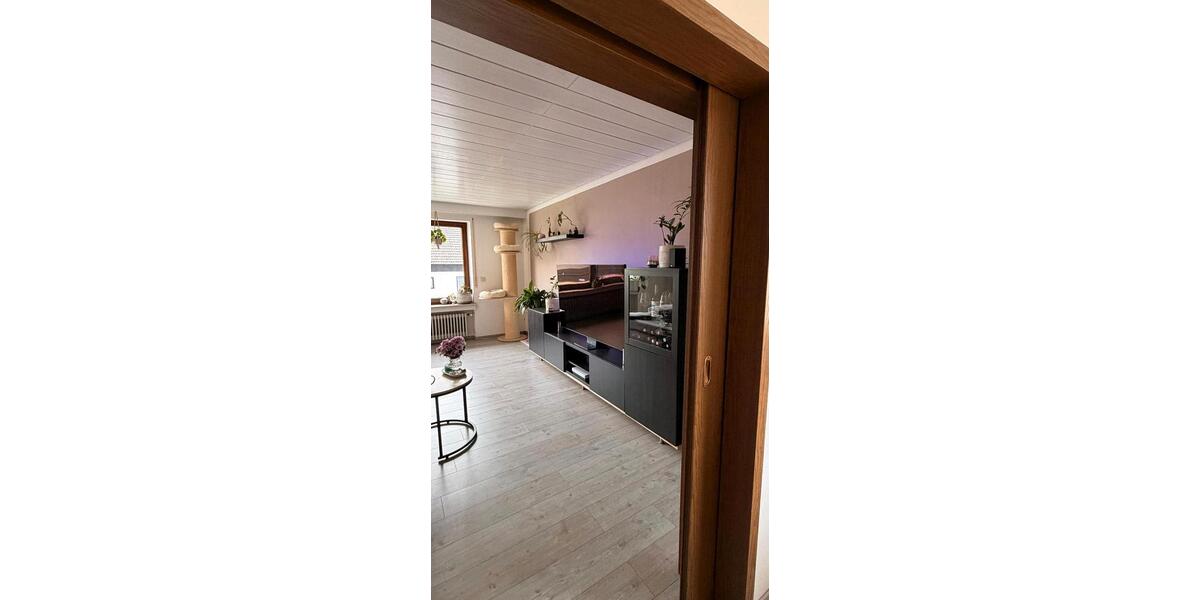 Etagenwohnung Schrobenhausen - 5 Zimmer, 106 m&sup2;, 1.060&euro; | Angebot:26609478
