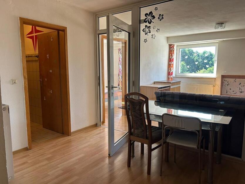 Möblierte 2 Zimmer Küche Bad Wohnung Nähe Hahn Airport 2km