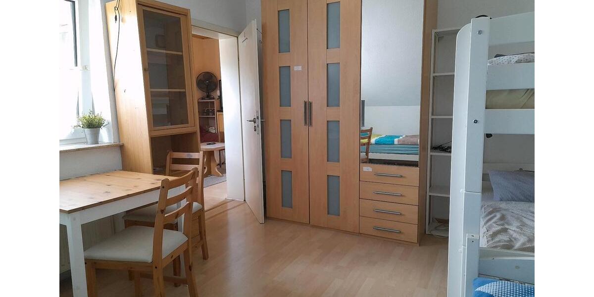 Wohnen auf Zeit Korschenbroich - 5 Zimmer, 150 m&sup2;, 15&euro; | Angebot:24756937