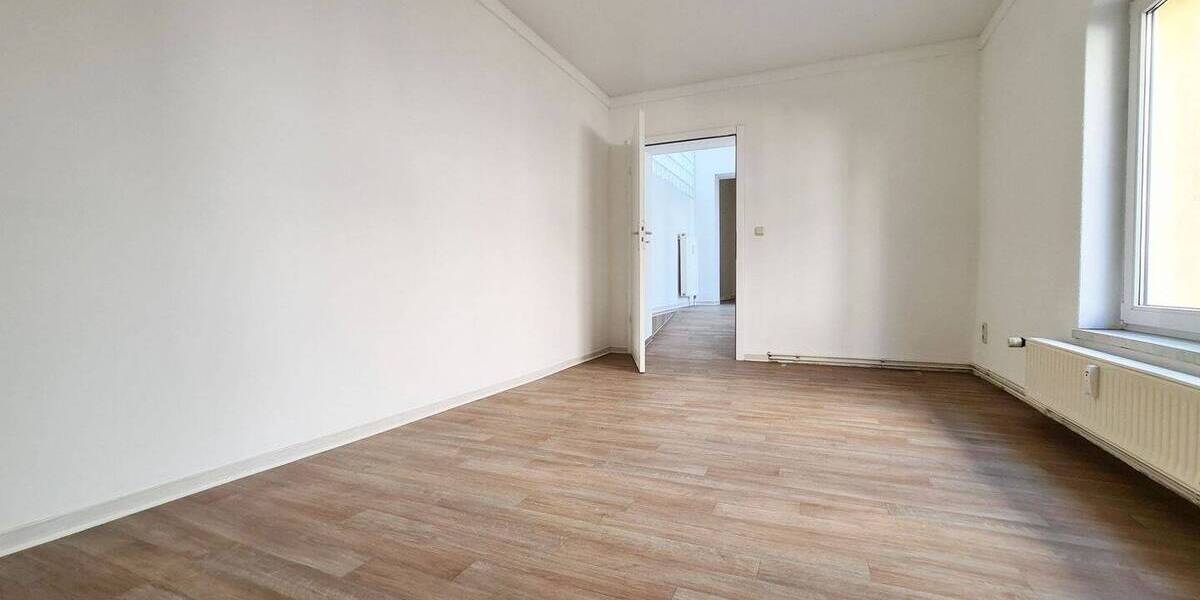 Etagenwohnung Köthen (Anhalt) Köthen - 4 Zimmer, 150 m&sup2;, 715&euro; | Angebot:26243019