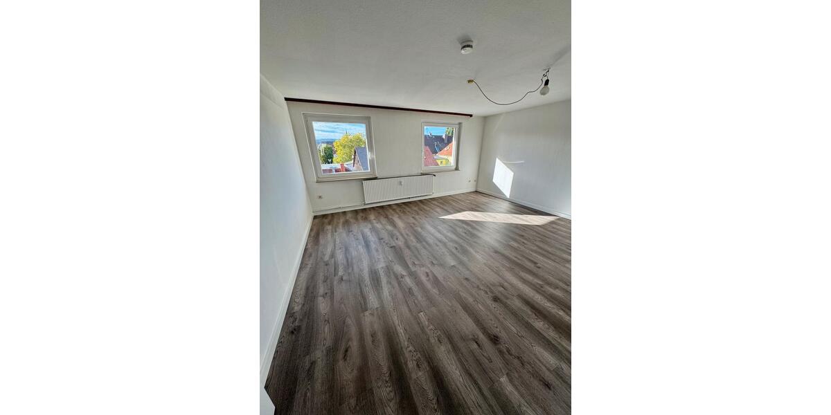 Etagenwohnung Bad Pyrmont - 3 Zimmer, 87 m&sup2;, 600&euro; | Angebot:24982216