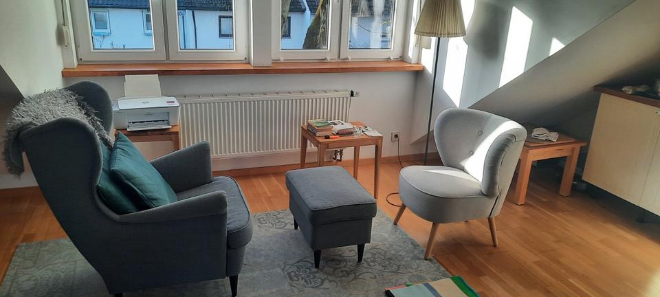 Dachgeschoßwohnung Frankfurt am Main Eschersheim - 1 Zimmer, 33 m&sup2;, 700&euro; | Angebot:25899313