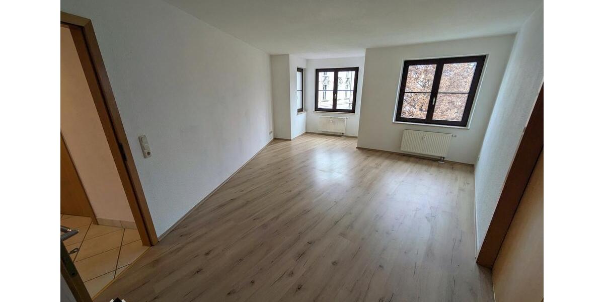++ charmante 4-Raum-Wohnung mit Balkon - nahe dem Zwickauer Zentrum, top angebunden ++ 4 zimmer