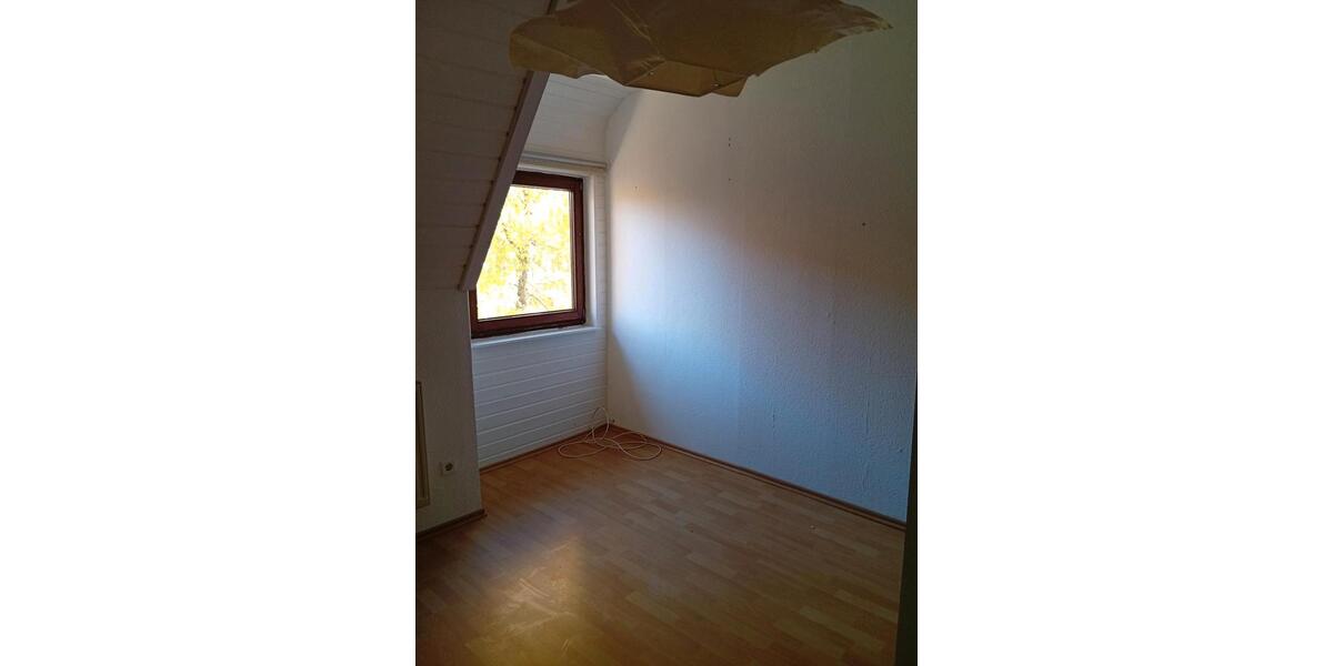 Doppelhaushälfte Eutingen im Gäu - 5 Zimmer, 118 m&sup2;, 1.100&euro; | Angebot:24857855