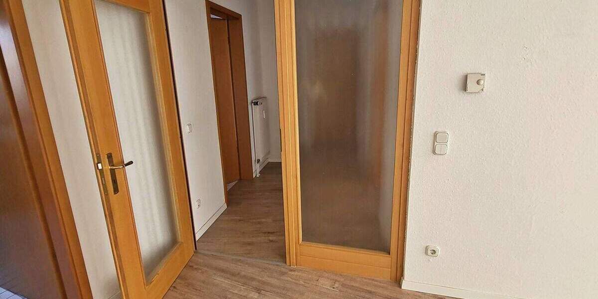 Etagenwohnung Schwerin Krebsförden - 2 Zimmer, 66 m&sup2;, 600&euro; | Angebot:25676969