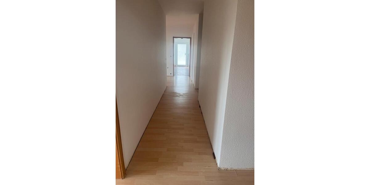 Erdgeschoßwohnung Wermelskirchen - 3 Zimmer, 101 m&sup2;, 1.300&euro; | Angebot:26034971