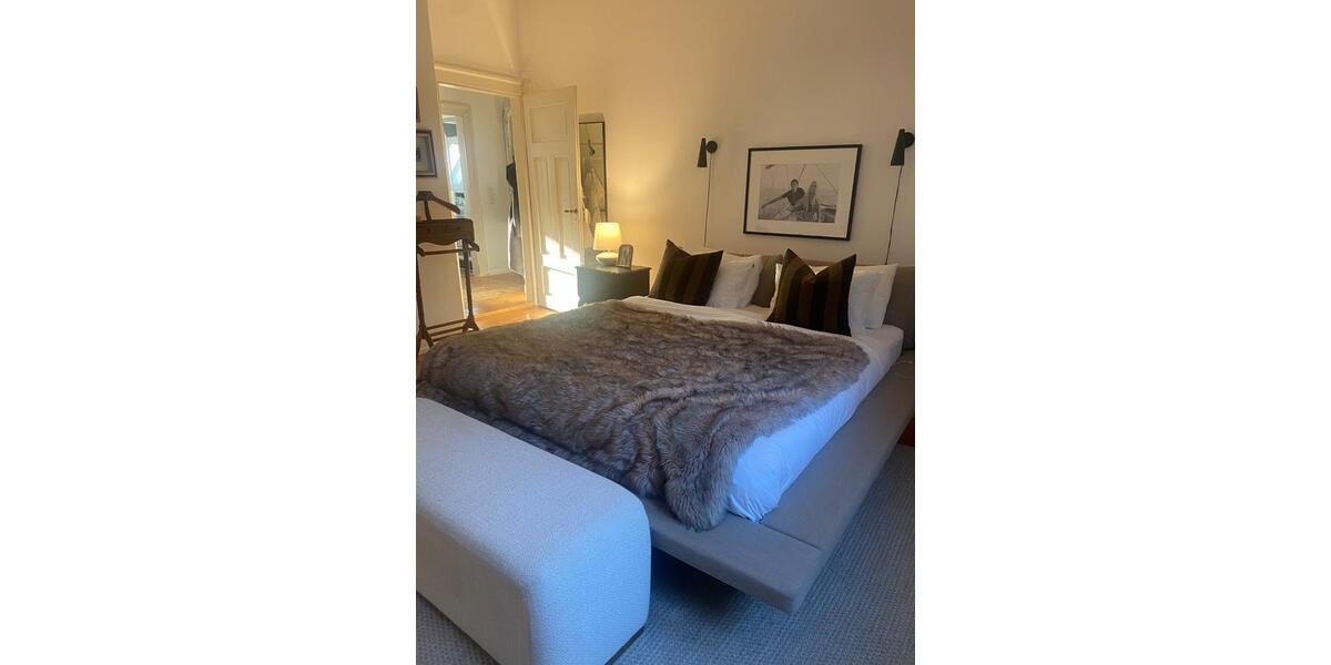 Dachgeschoßwohnung Baden-Baden Baden - 4 Zimmer, 113 m&sup2;, 1.500&euro; | Angebot:25649140