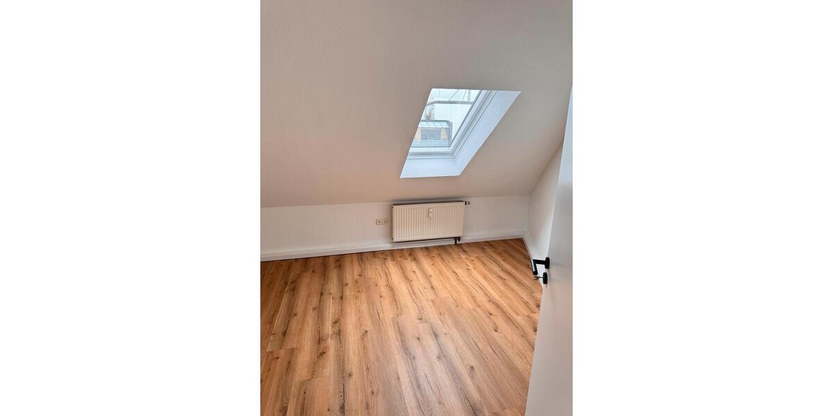 Dachgeschoßwohnung Löhne - 3 Zimmer, 50 m&sup2;, 500&euro; | Angebot:26704147
