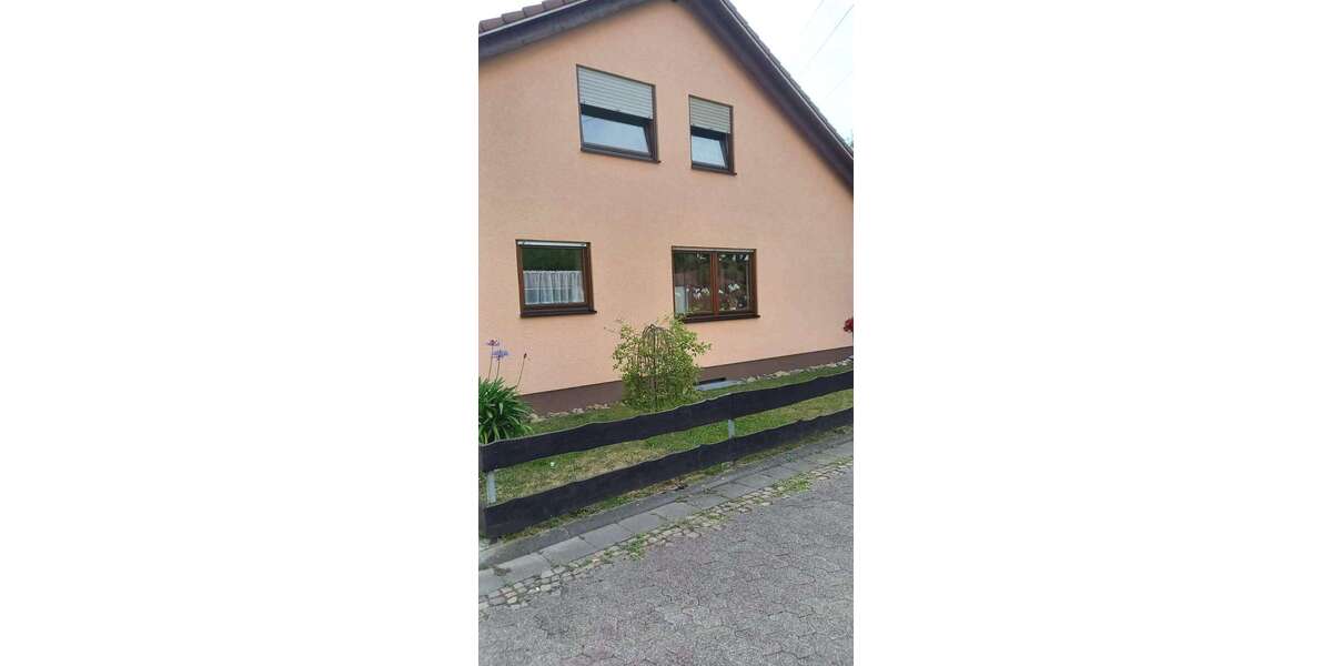 Etagenwohnung Leimen - 2 Zimmer, 74 m&sup2;, 620&euro; | Angebot:27103148