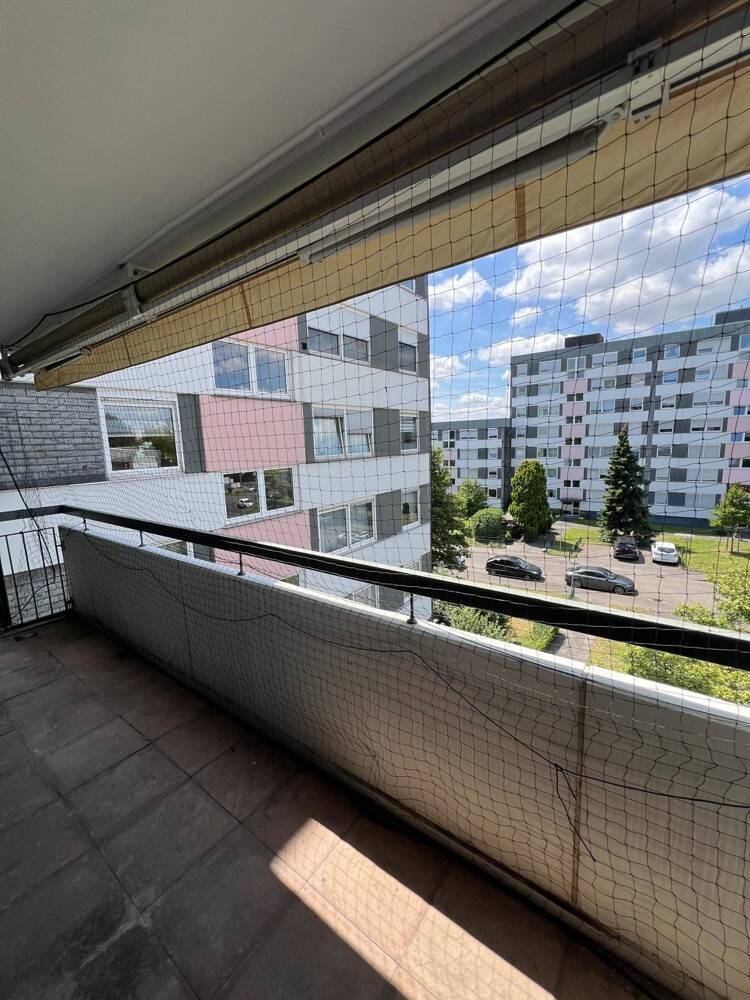 3 Zimmerwohnung - Sackgasse - Loggia- Aufzug - Stellplatz