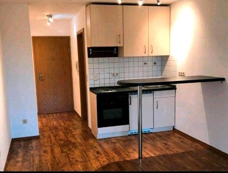 Etagenwohnung Buckenhof - 1 Zimmer, 27 m&sup2;, 560&euro; | Angebot:26702873