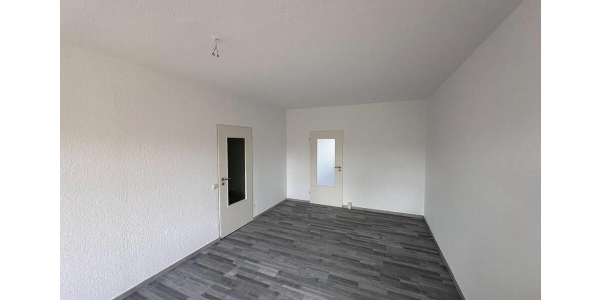 Etagenwohnung Zschopau - 2 Zimmer, 48 m&sup2;, 270&euro; | Angebot:25714818