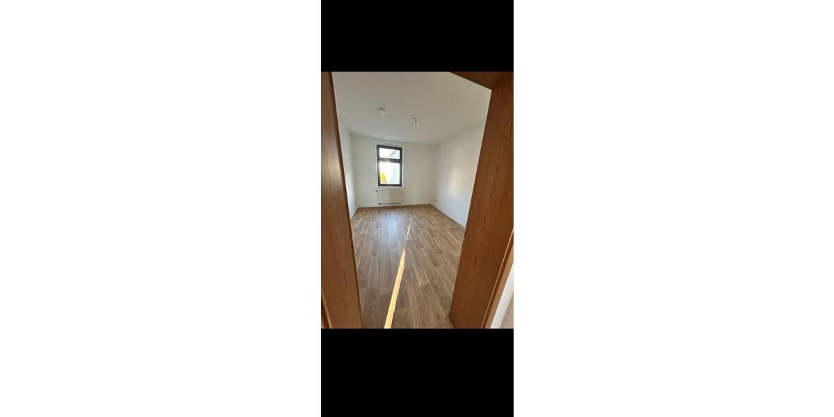 Erdgeschoßwohnung Döbeln - 5 Zimmer, 115 m&sup2;, 1.150&euro; | Angebot:25320328