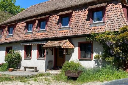 Haus Oberdachstetten - 5 Zimmer, 160 m&sup2;, 1.200&euro; | Angebot:24682550